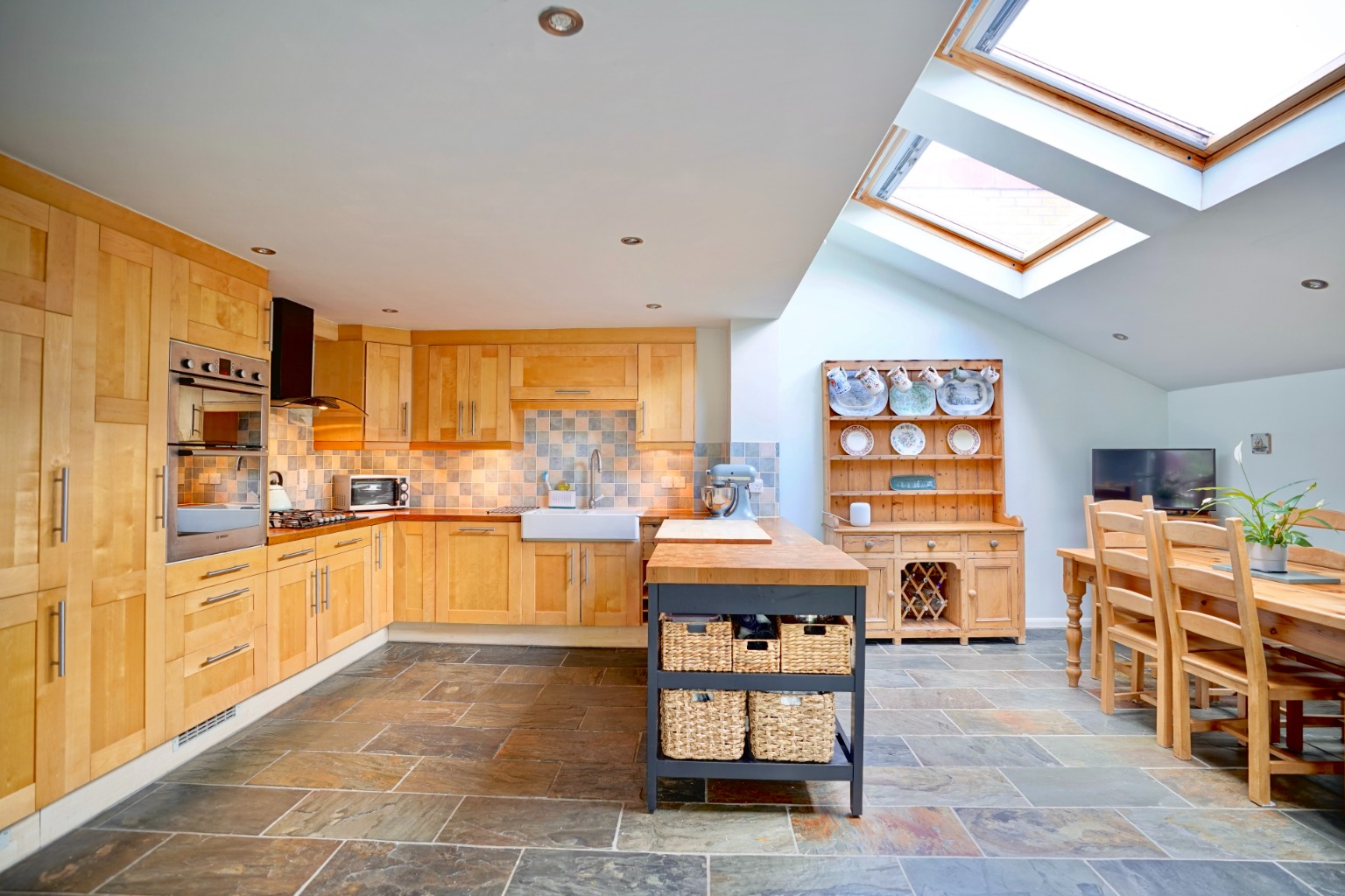 3 bed end of terrace house for sale in Vermuyden Way, Cambridge 1