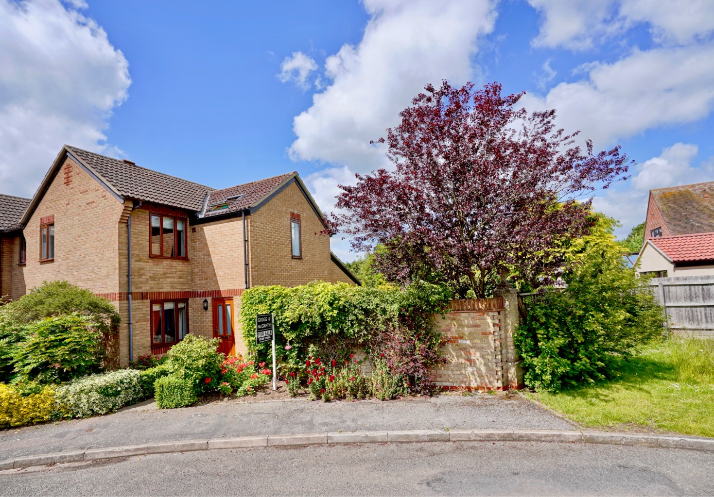3 bed end of terrace house for sale in Vermuyden Way, Cambridge  - Property Image 1