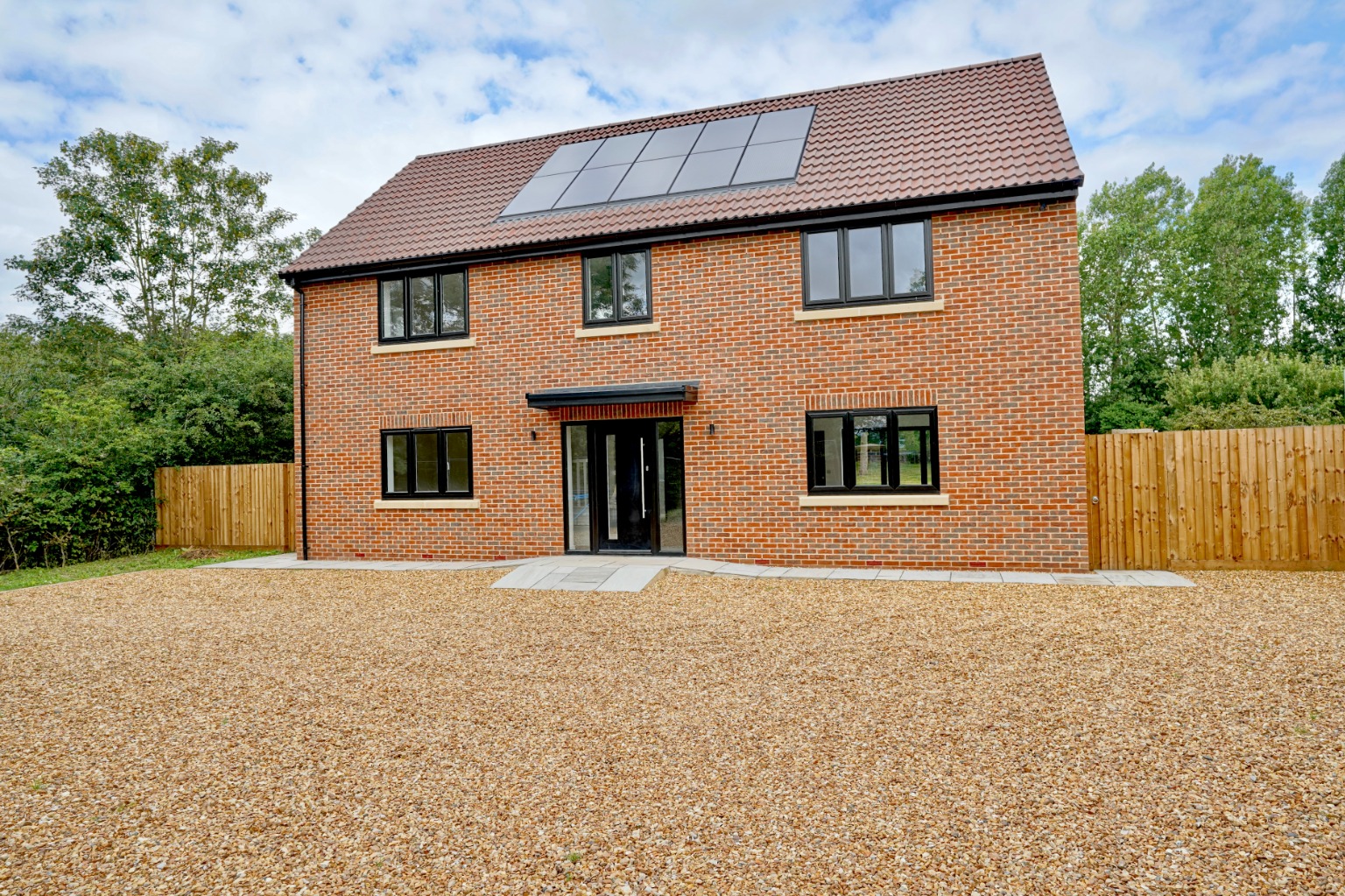 4 bed detached house for sale in High Street, Huntingdon  - Property Image 2