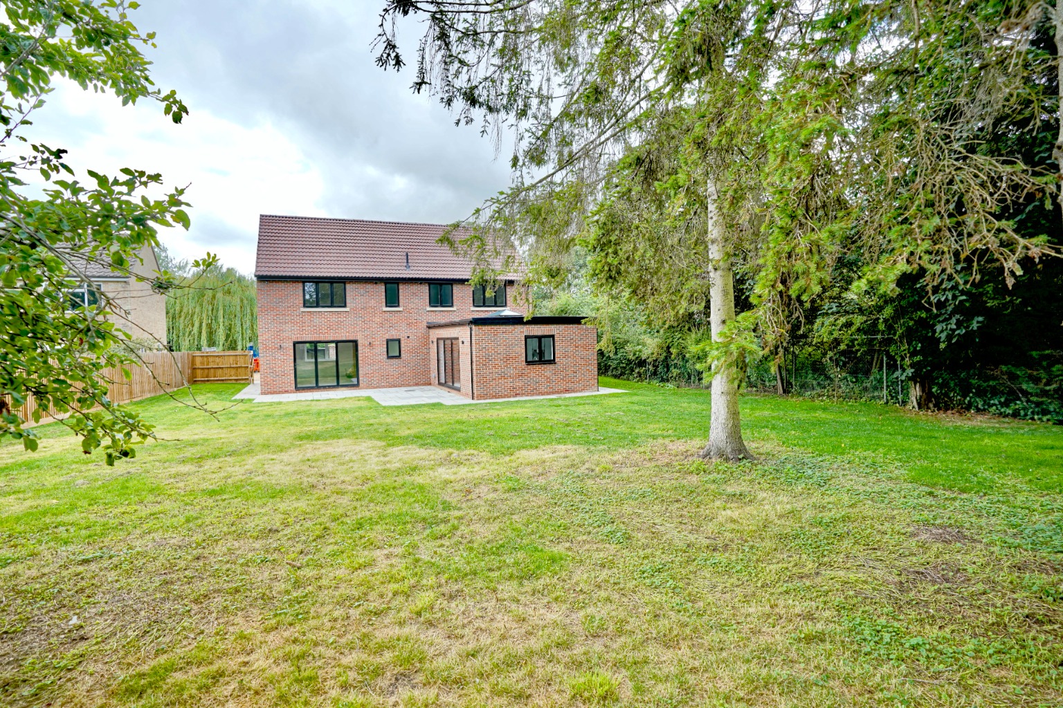 4 bed detached house for sale in High Street, Huntingdon  - Property Image 20