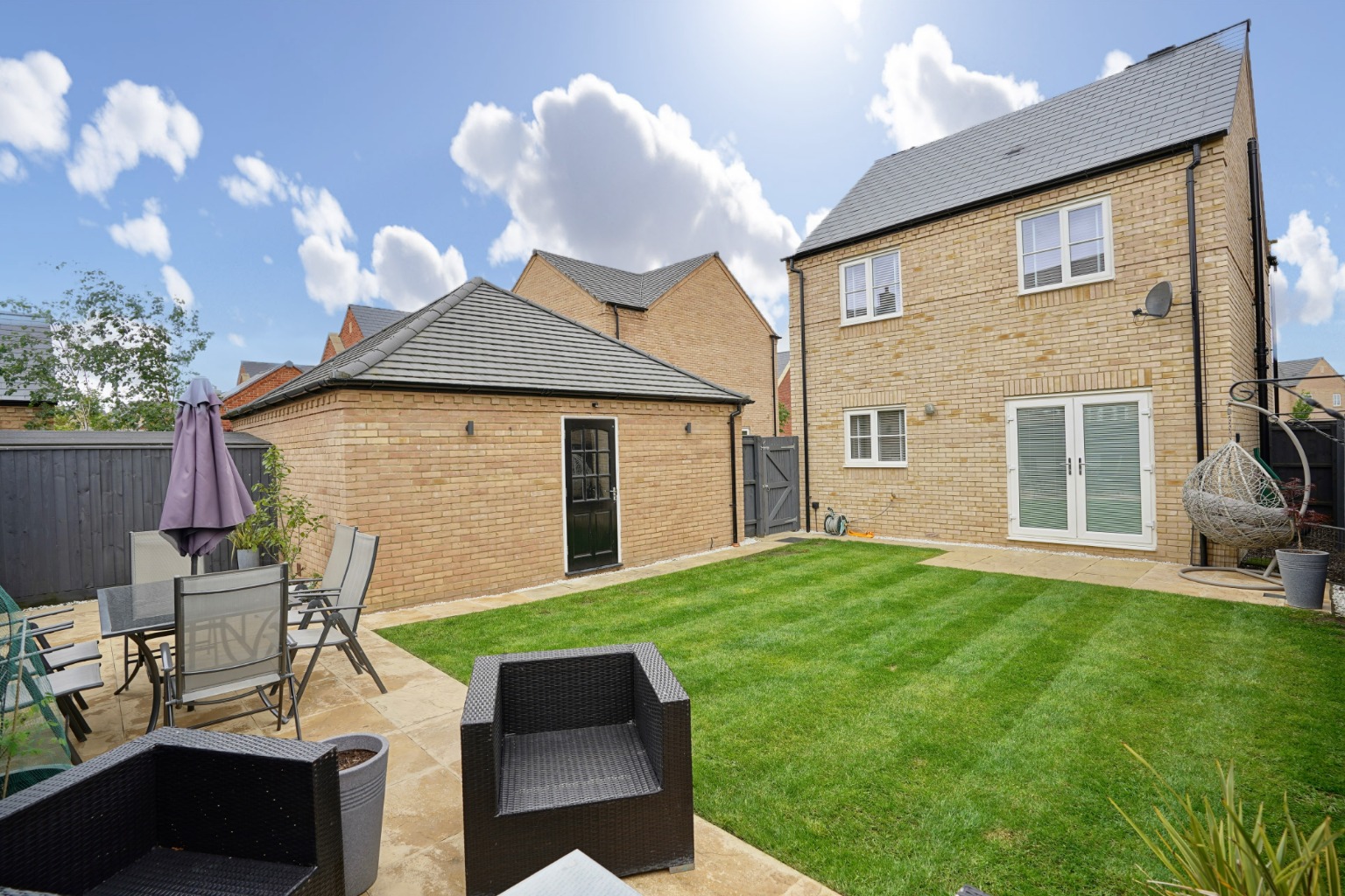 3 bed detached house for sale in Carnaile Road, Huntingdon  - Property Image 5