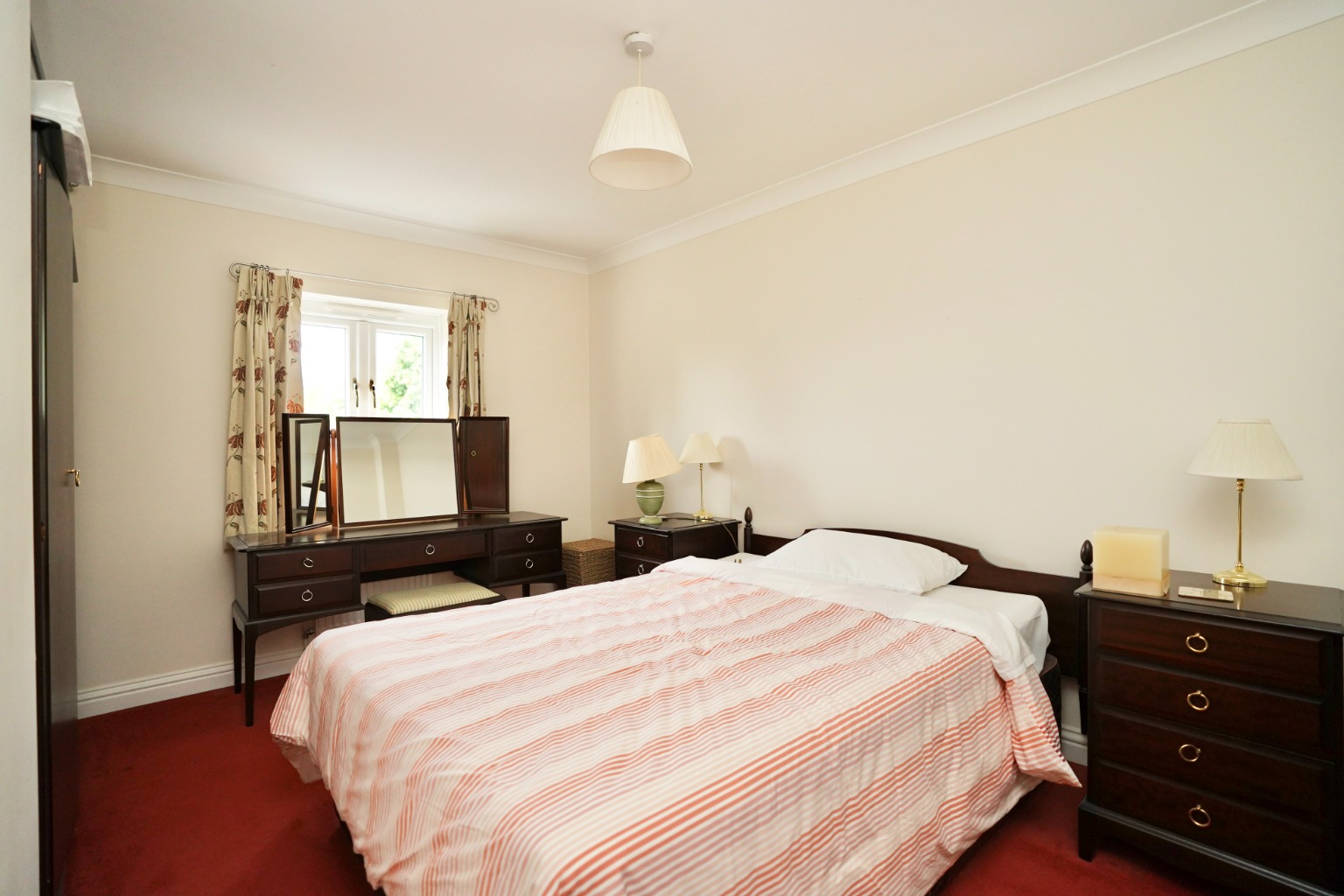 4 bed town house for sale in St Ives Place, St. Ives  - Property Image 11