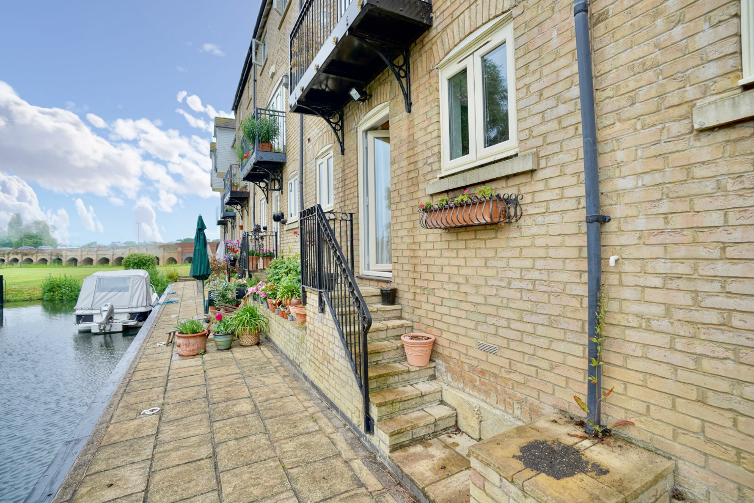 4 bed town house for sale in St Ives Place, St. Ives 21