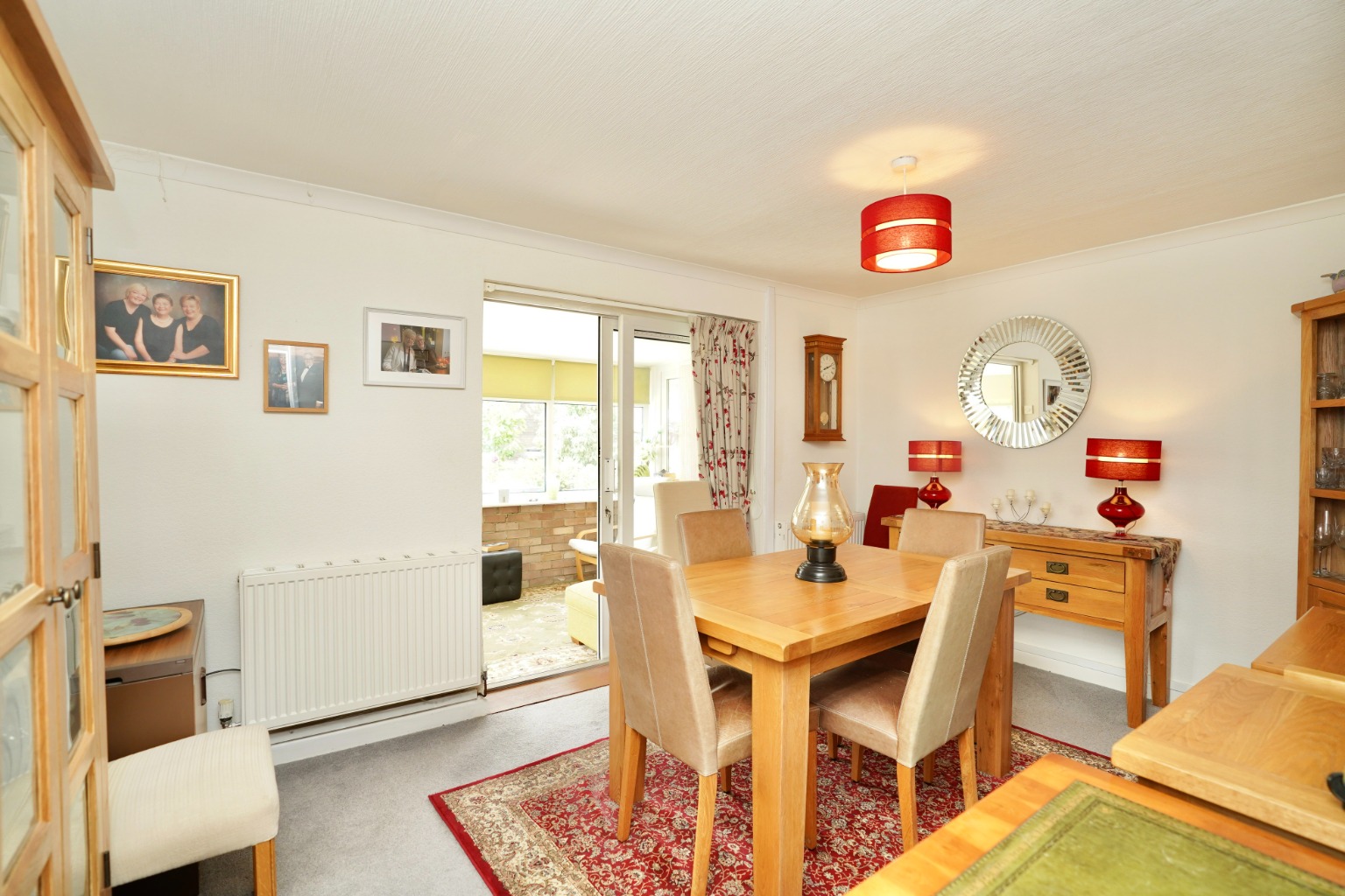 3 bed detached bungalow for sale in Chestnut Close, Huntingdon 5