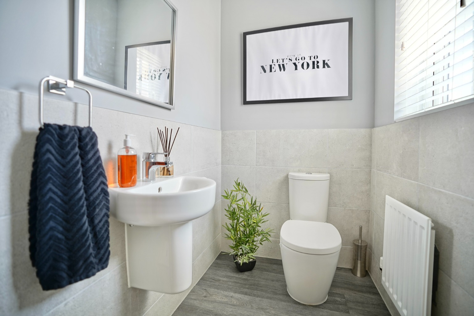 4 bed detached house for sale in Bardolph Way, Huntingdon 8