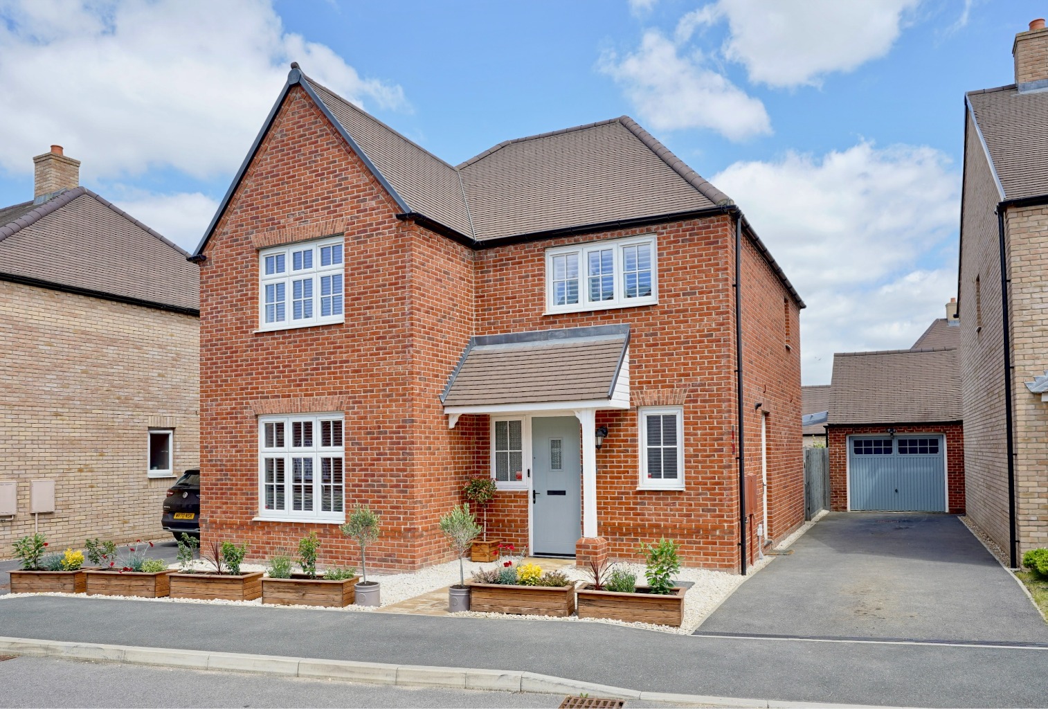 4 bed detached house for sale in Bardolph Way, Huntingdon  - Property Image 1