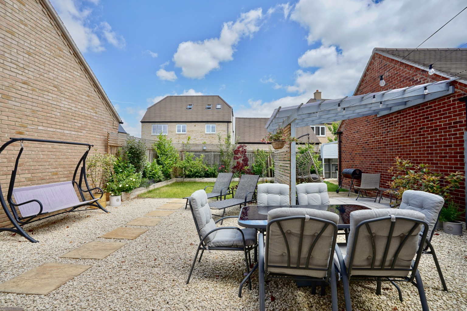 4 bed detached house for sale in Bardolph Way, Huntingdon 17