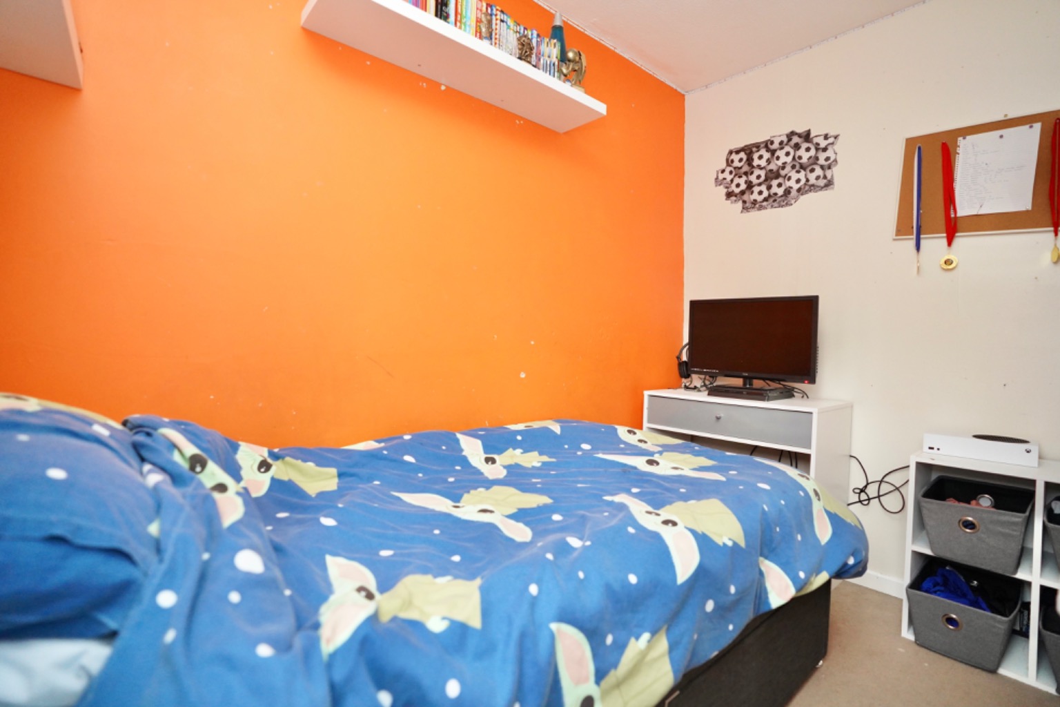 3 bed terraced house for sale in Dorset Close, Huntingdon  - Property Image 9