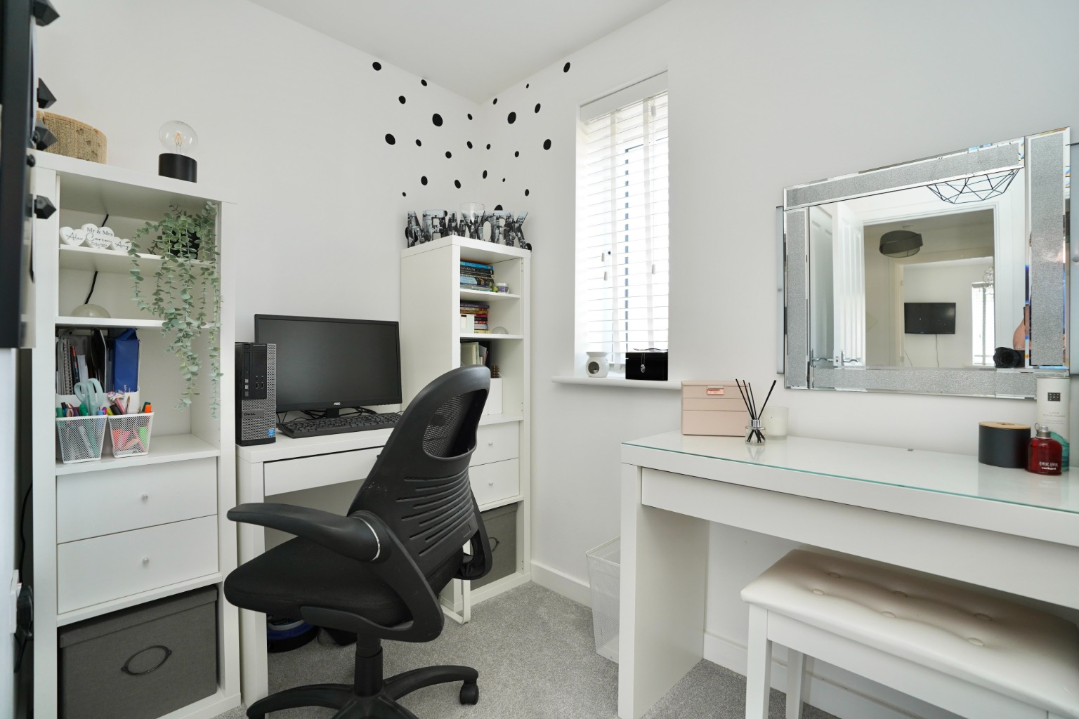 2 bed end of terrace house for sale in Bloomfield Drive, Huntingdon  - Property Image 11