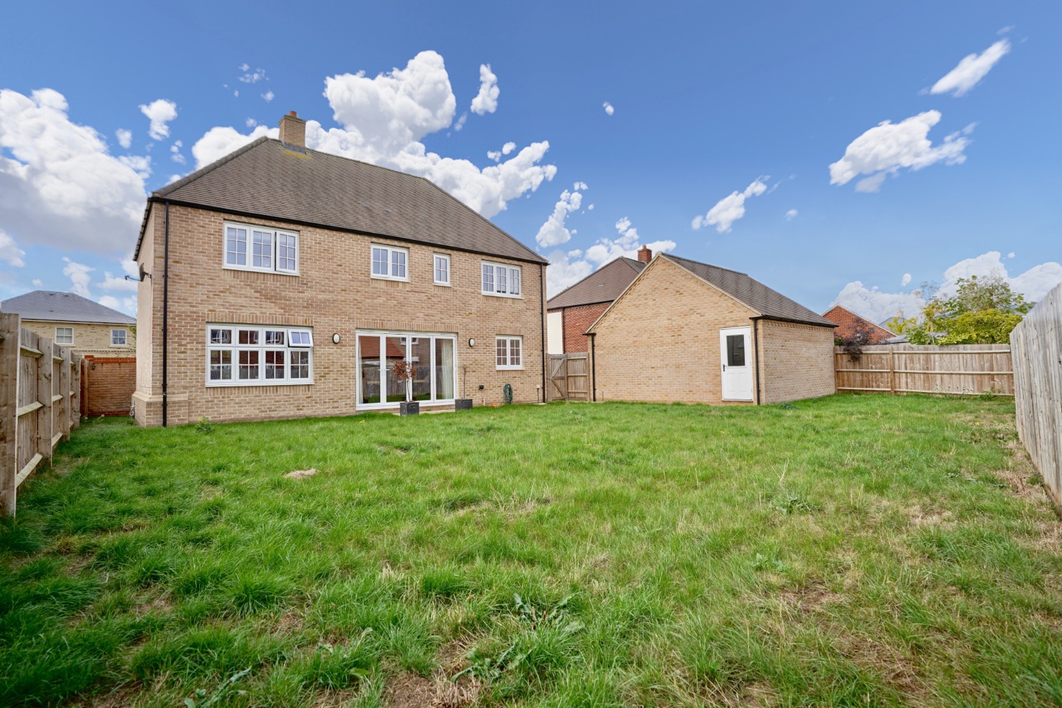 4 bed detached house for sale in Bedell Road, Huntingdon 6