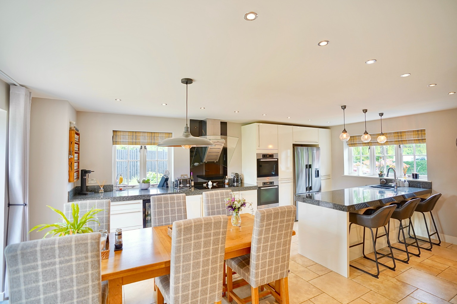 4 bed detached house for sale in Kestrel Court, St. Ives 7