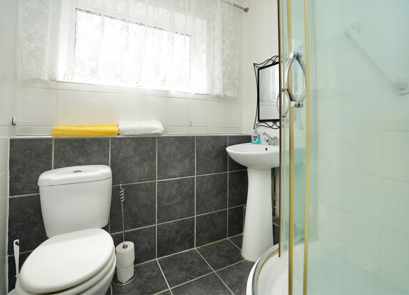 2 bed semi-detached bungalow for sale in Leechcroft, Huntingdon 8