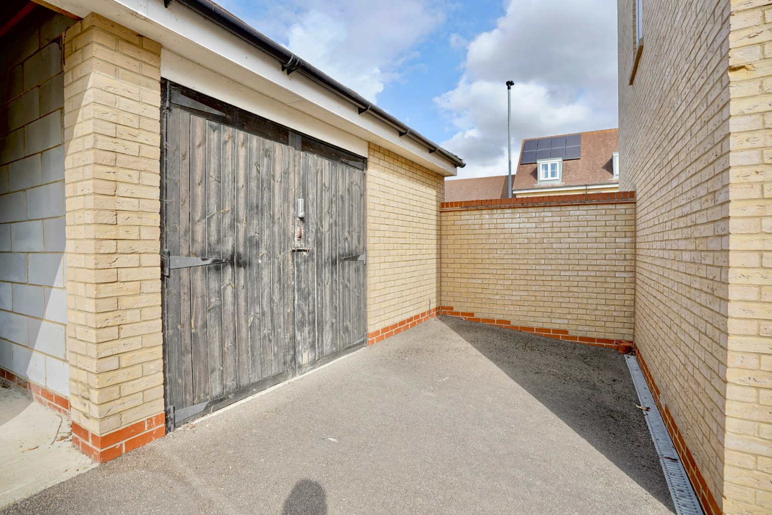 2 bed penthouse for sale in Stokes Drive, Huntingdon 9