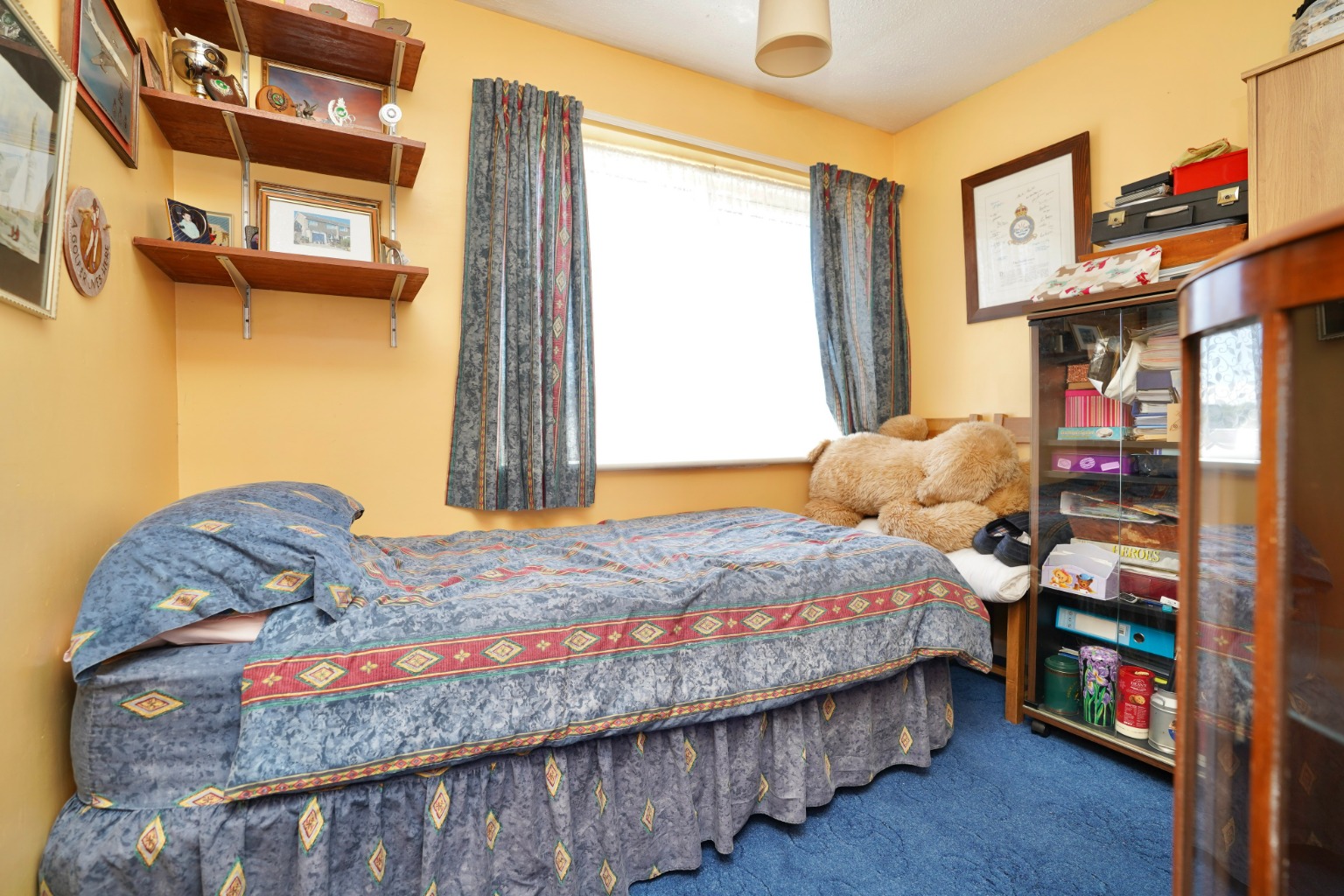 3 bed semi-detached house for sale in Hardy Close, Huntingdon 9