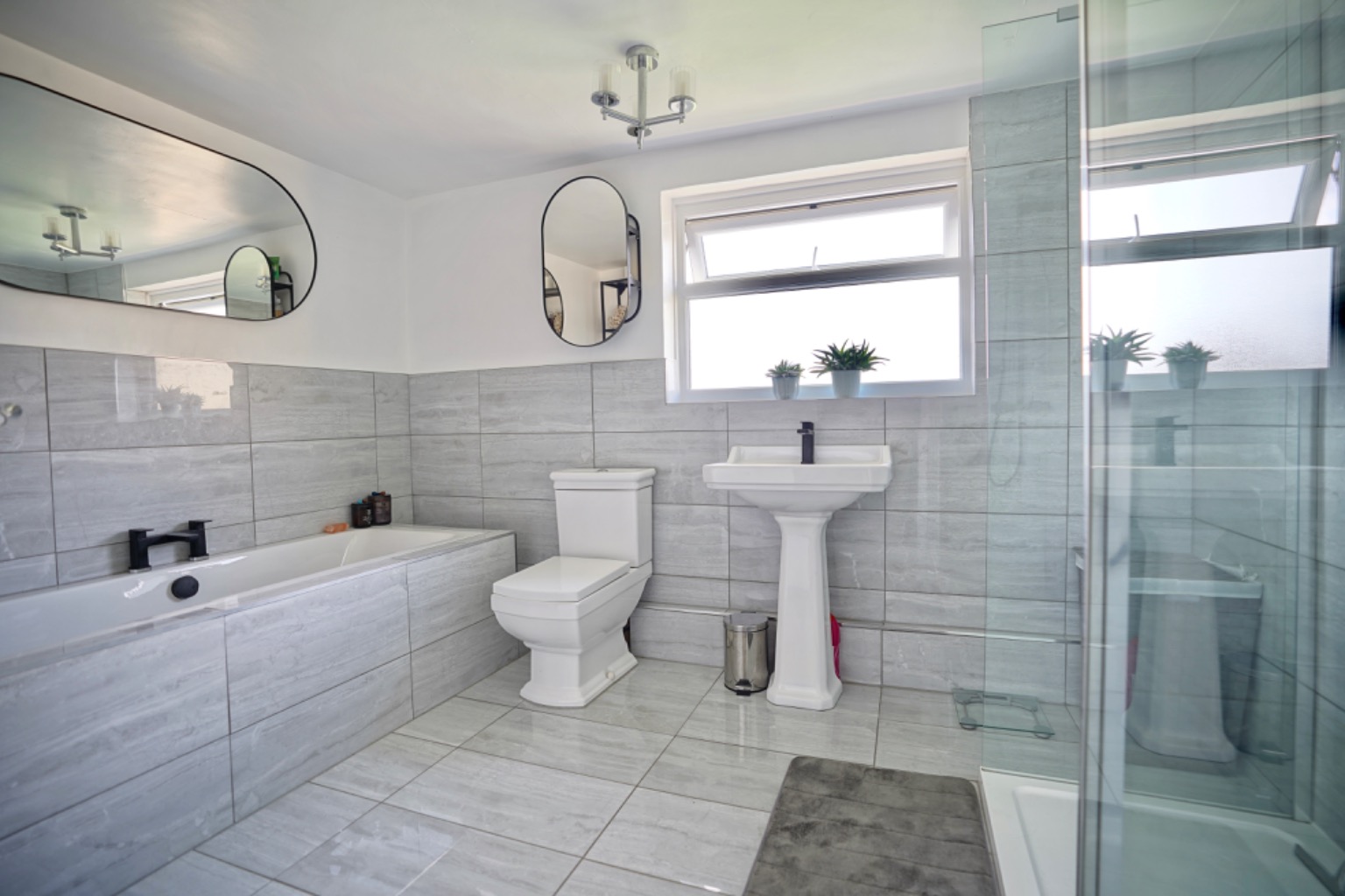 3 bed semi-detached house for sale in Warboys Road, Huntingdon  - Property Image 11