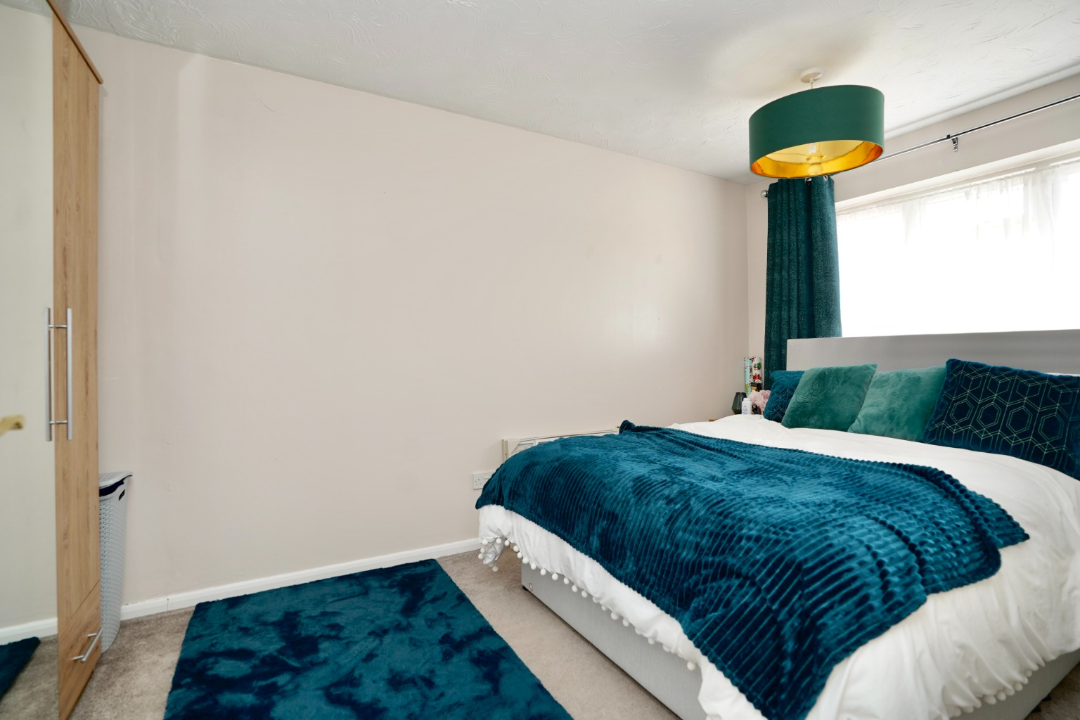 3 bed terraced house for sale in Ash Court, Huntingdon 5