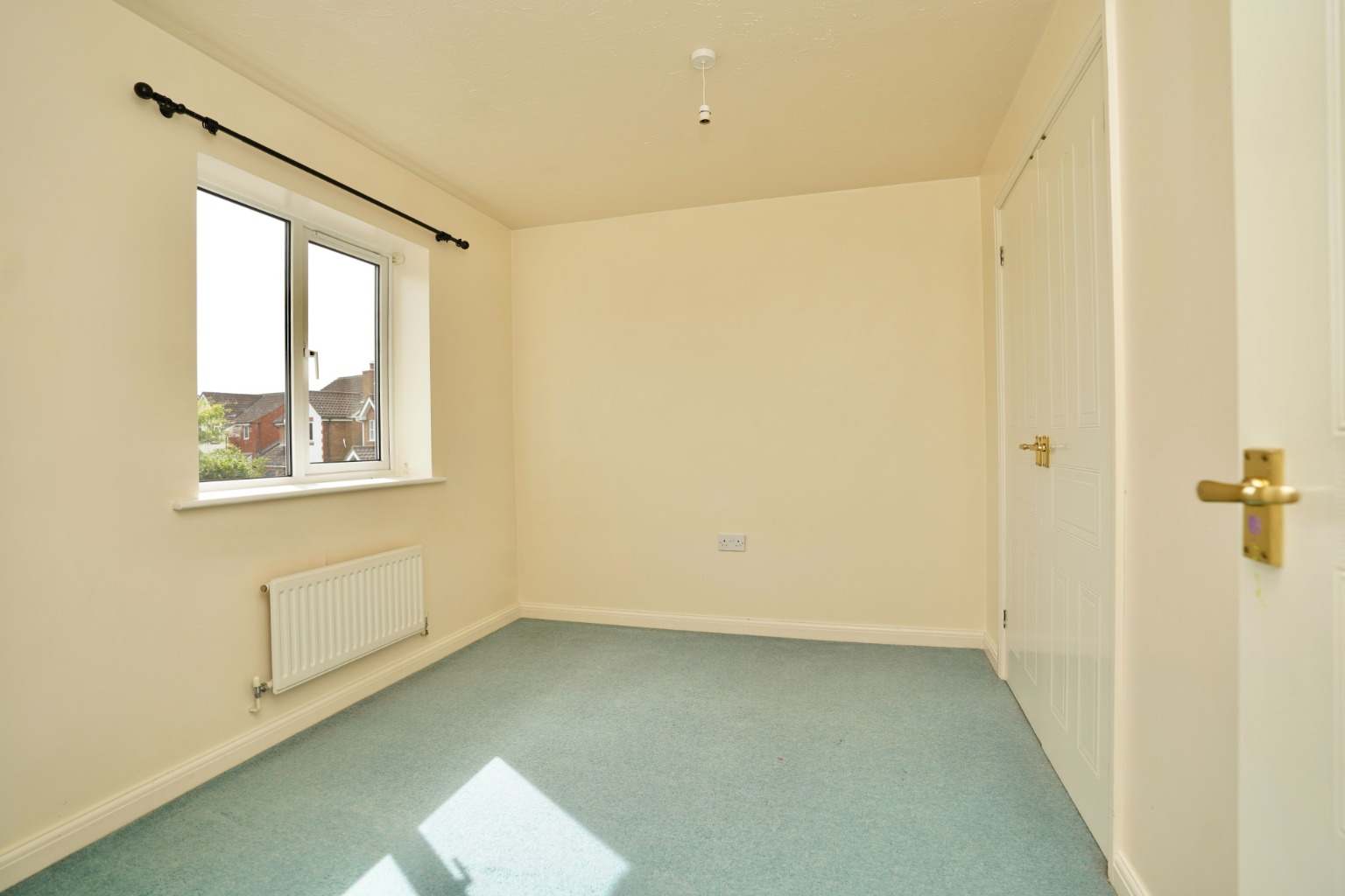 3 bed detached house for sale in Laws Crescent, Huntingdon  - Property Image 10