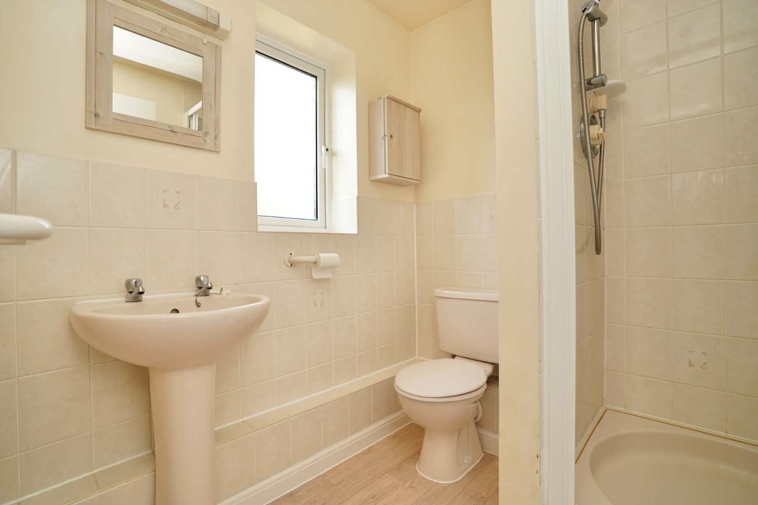 3 bed detached house for sale in Laws Crescent, Huntingdon  - Property Image 8