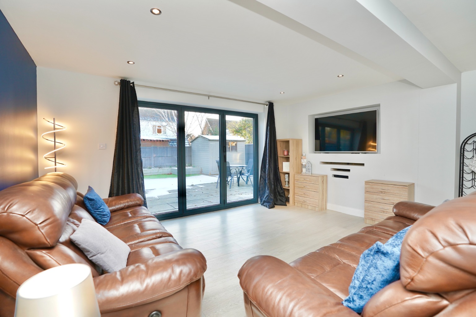 3 bed semi-detached house for sale in Ash End, Huntingdon  - Property Image 7