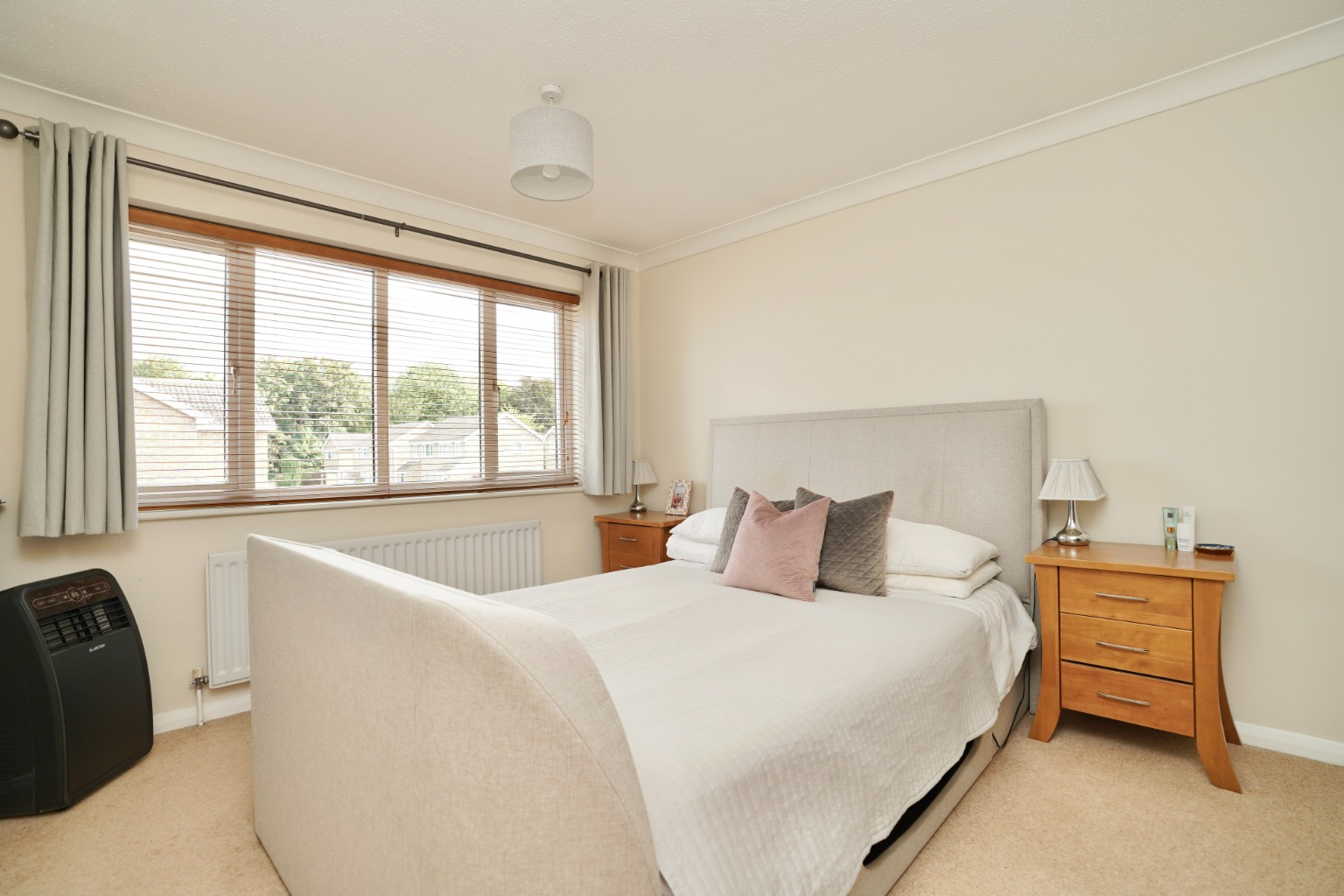 4 bed detached house for sale in Robert Avenue, Huntingdon  - Property Image 10