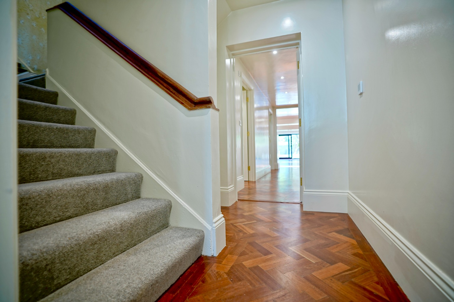 3 bed cottage for sale in High Street, Huntingdon 10