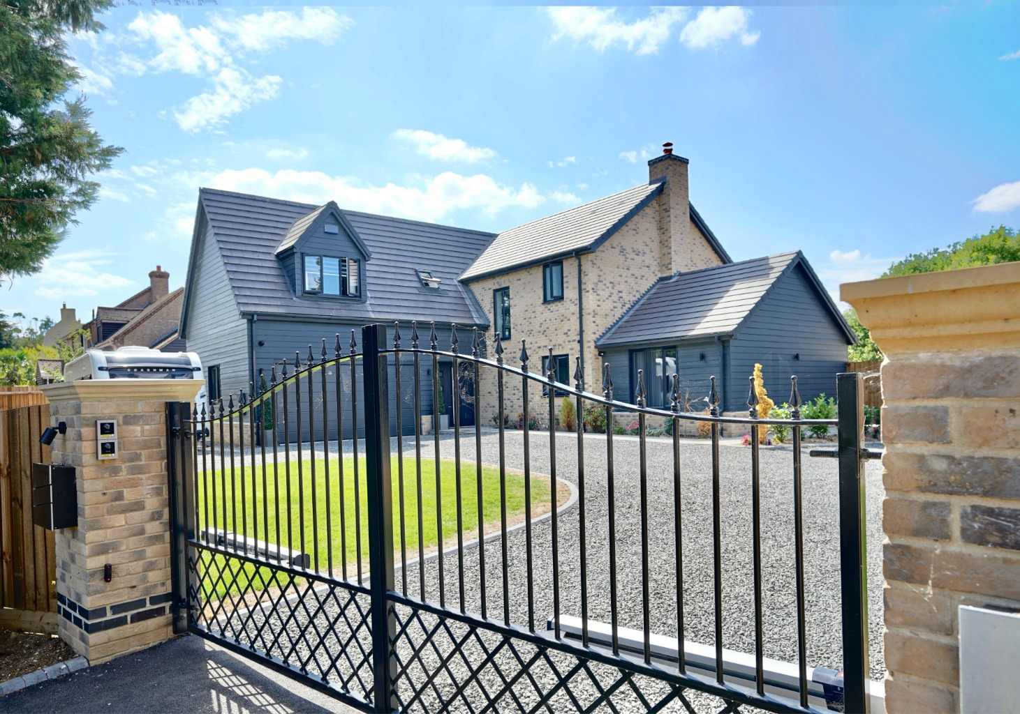 4 bed detached house for sale in Warboys Road, Huntingdon  - Property Image 22