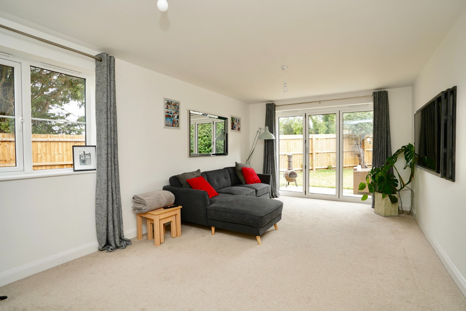 4 bed detached house for sale in Fen Road, Huntingdon  - Property Image 3