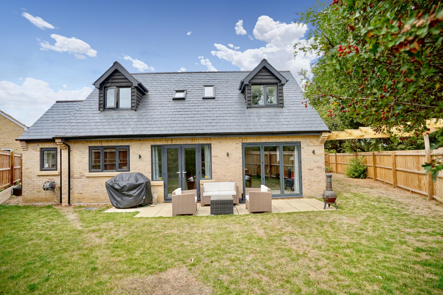 4 bed detached house for sale in Fen Road, Huntingdon  - Property Image 19