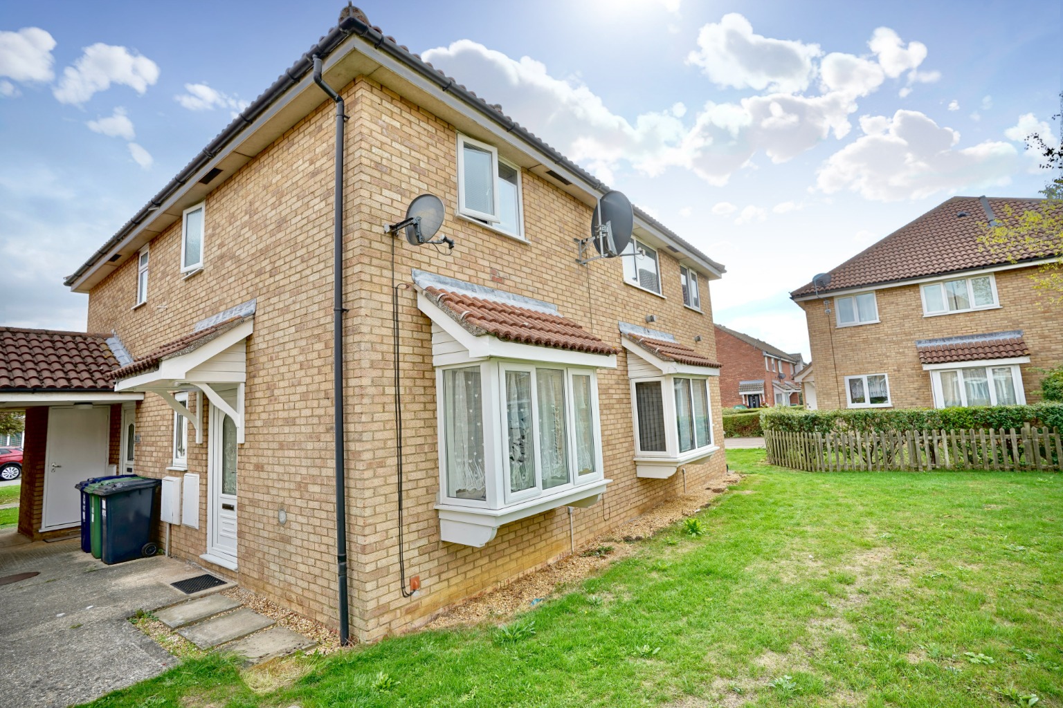1 bed terraced house for sale in Monet Close, St. Ives  - Property Image 1