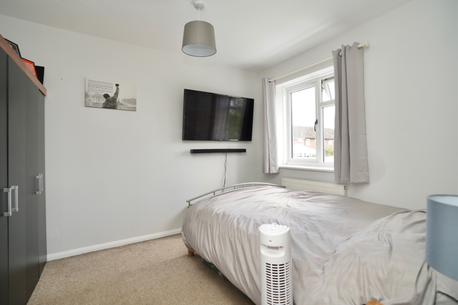 3 bed end of terrace house for sale in Bedford Crescent, St. Ives 9