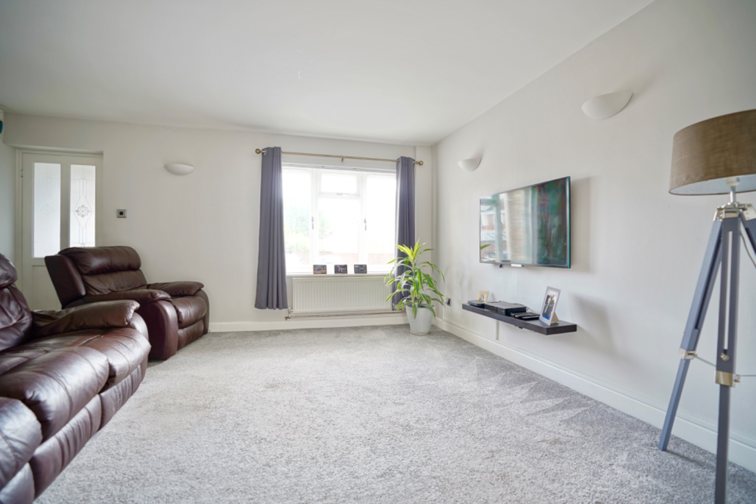 3 bed end of terrace house for sale in Bedford Crescent, St. Ives  - Property Image 5