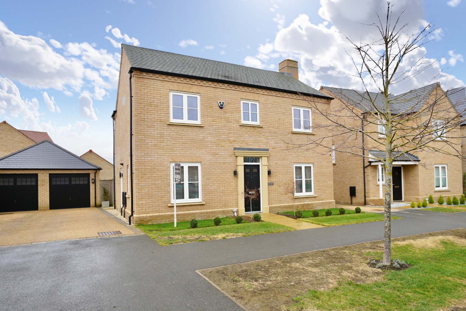 4 bed detached house for sale in Carnaile Road, Huntingdon, PE28