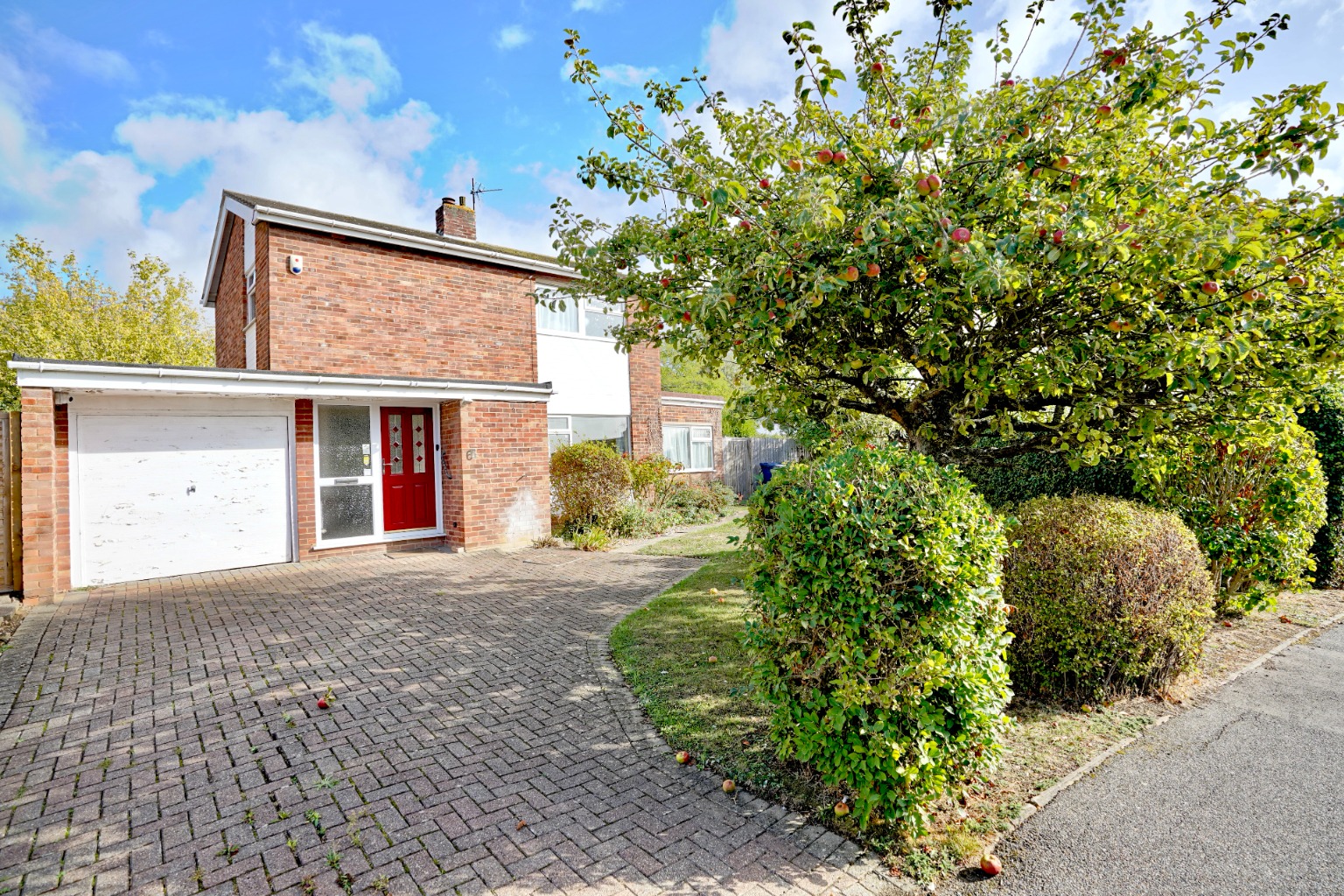 3 bed detached house for sale in Acacia Avenue, St. Ives 1