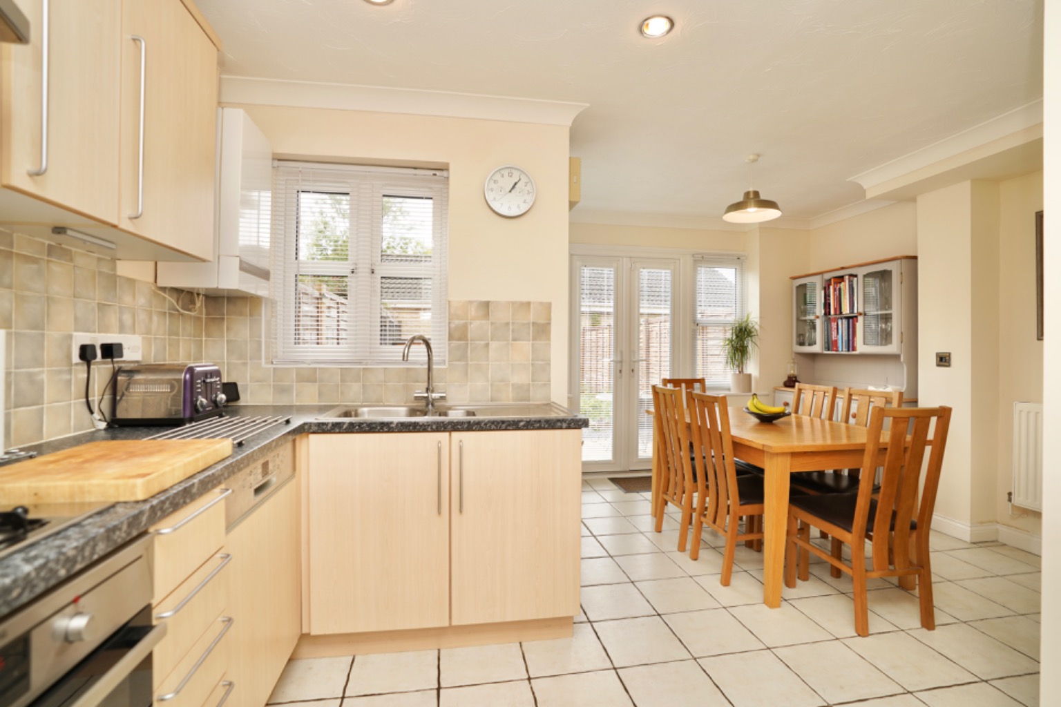 4 bed terraced house for sale in Ermine Street North, Cambridge 2