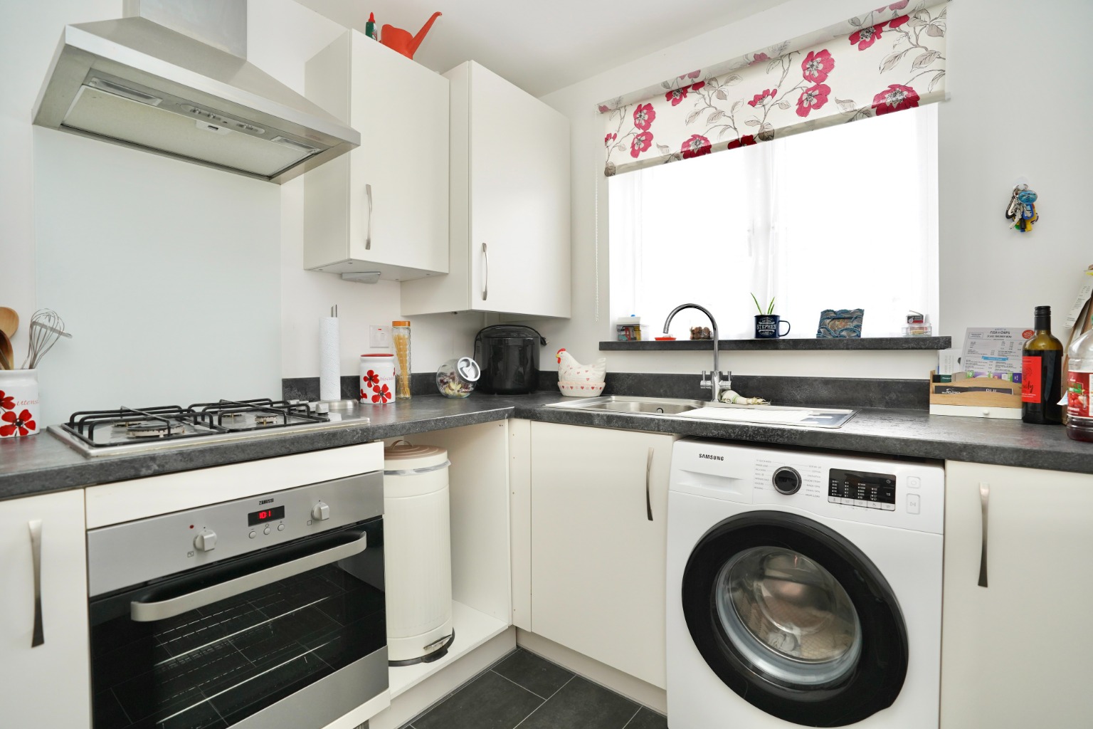 3 bed semi-detached house for sale in Beck Court, St. Ives  - Property Image 6