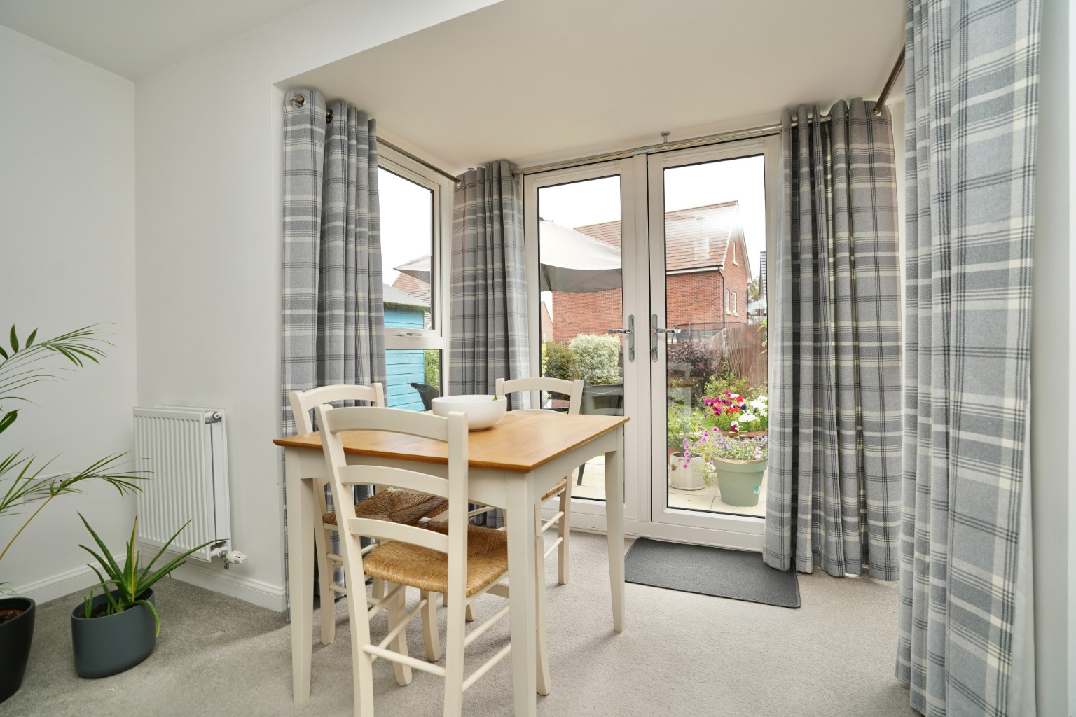 3 bed semi-detached house for sale in Beck Court, St. Ives  - Property Image 5