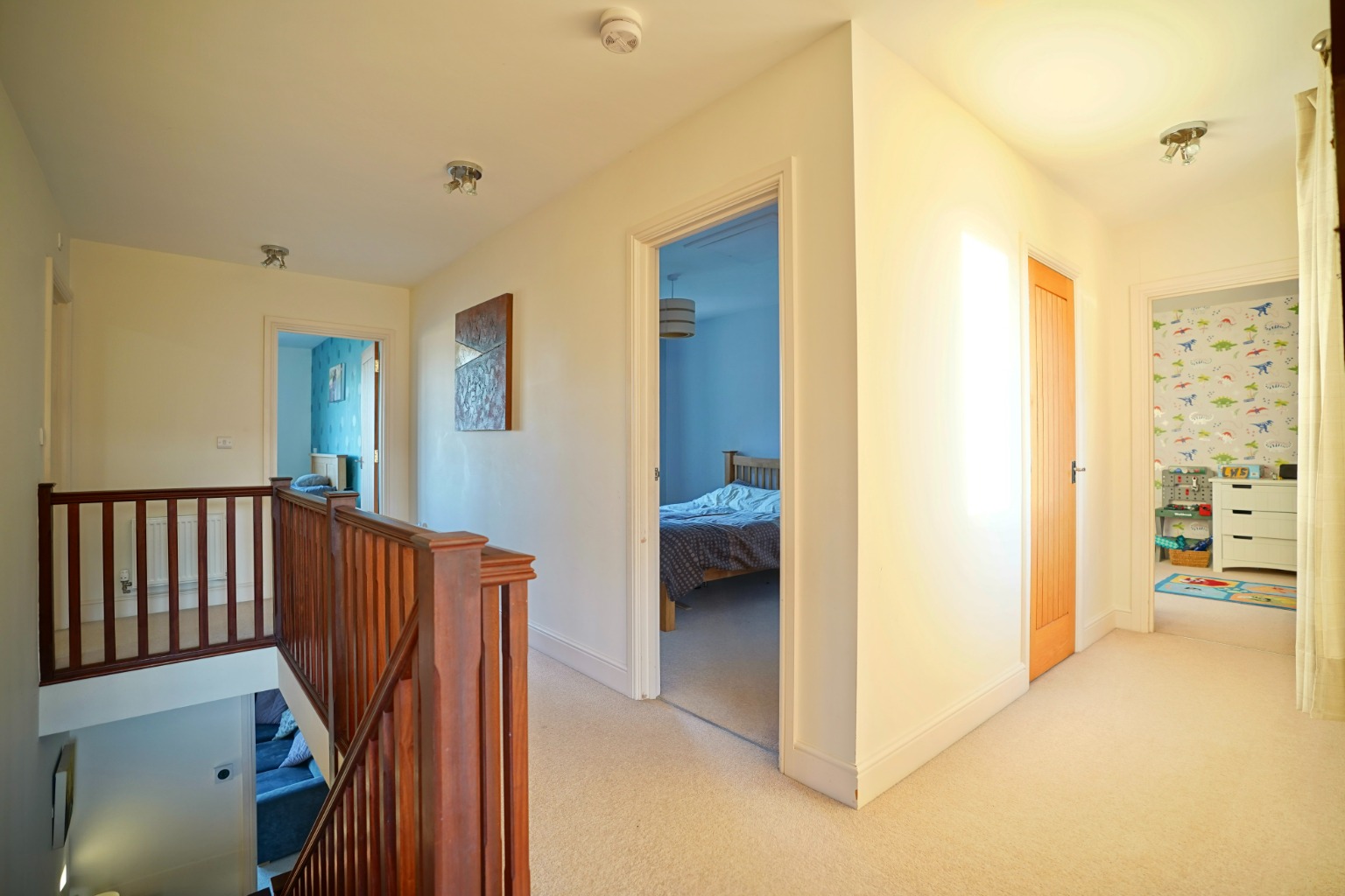 5 bed semi-detached house for sale in Manor Place, Huntingdon 9