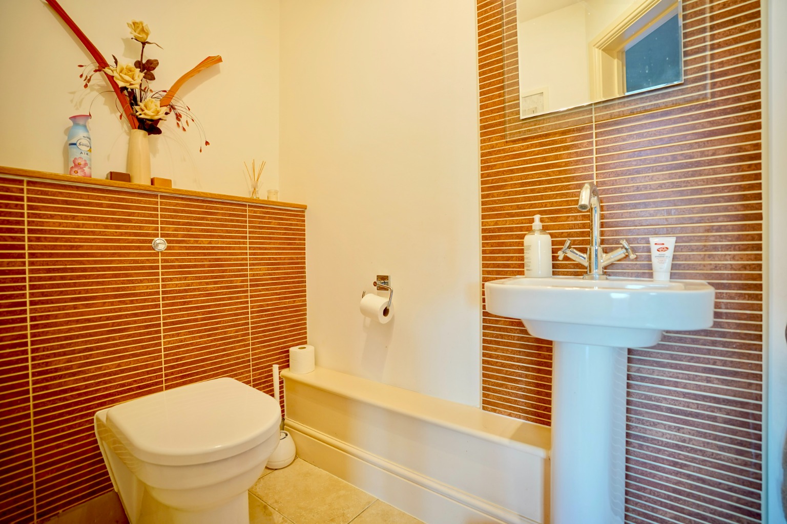 5 bed semi-detached house for sale in Manor Place, Huntingdon  - Property Image 7