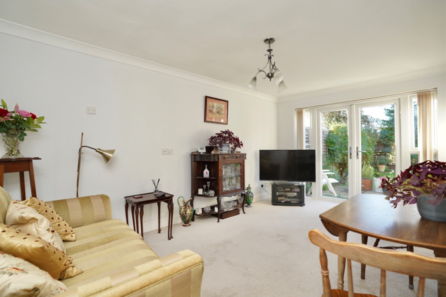 2 bed semi-detached bungalow for sale in Russett Avenue, St. Ives  - Property Image 2