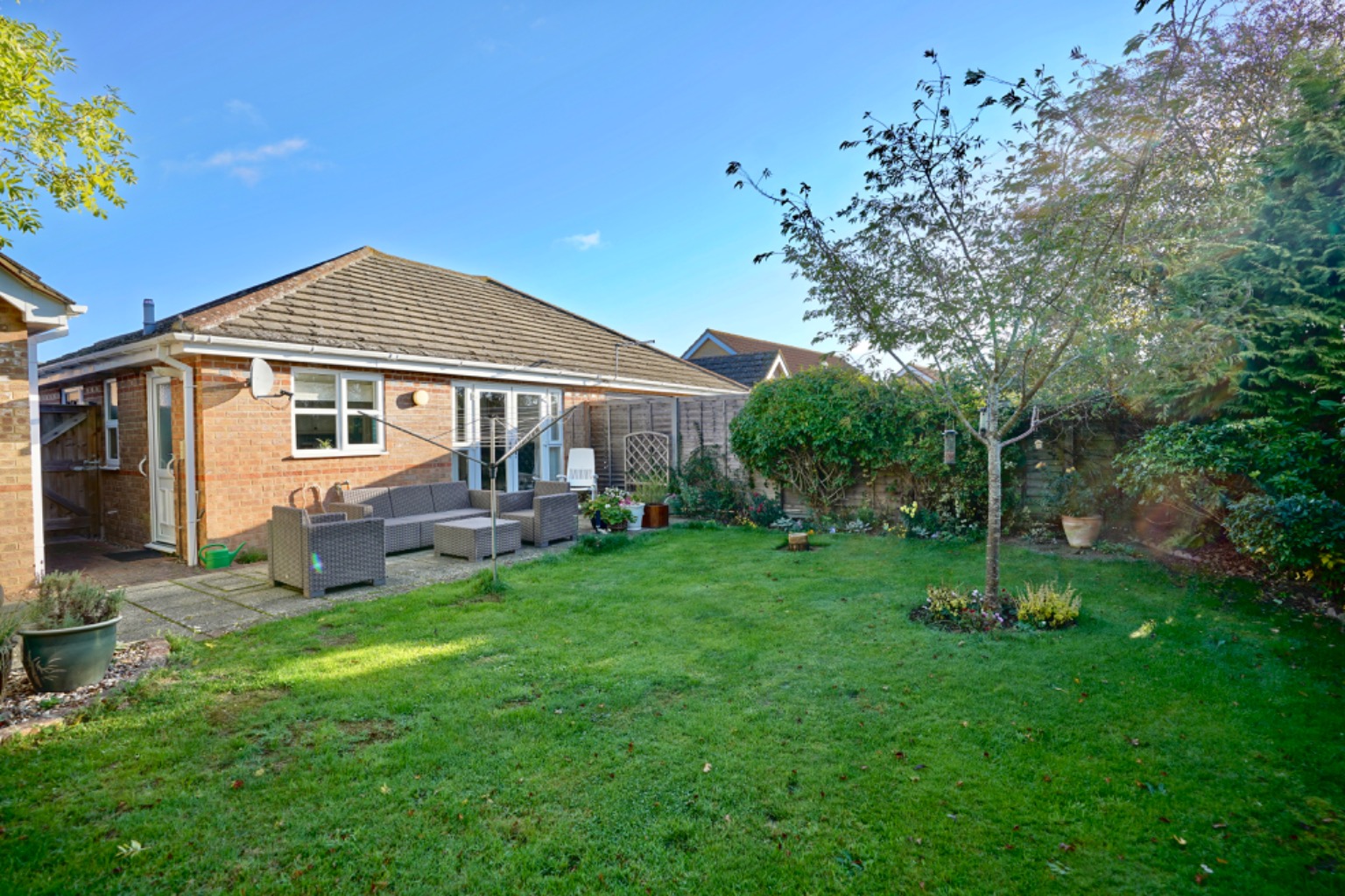 2 bed semi-detached bungalow for sale in Russett Avenue, St. Ives  - Property Image 4
