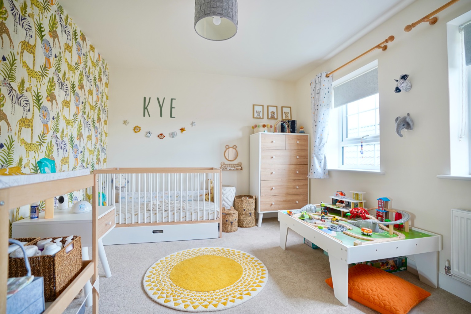 5 bed detached house for sale in Mahaddie Way, Huntingdon  - Property Image 18