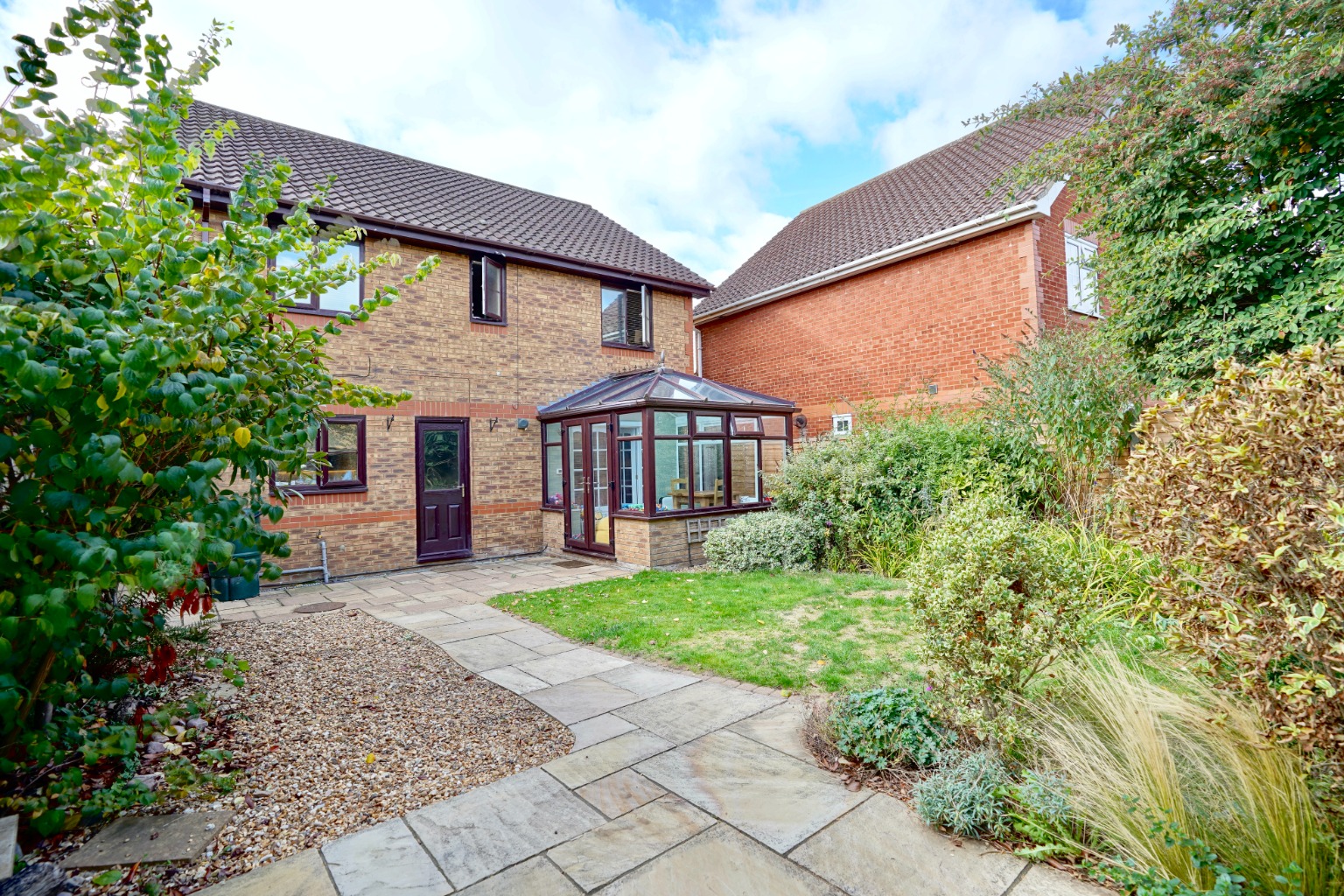 4 bed detached house for sale in Lomax Drive, Huntingdon  - Property Image 4