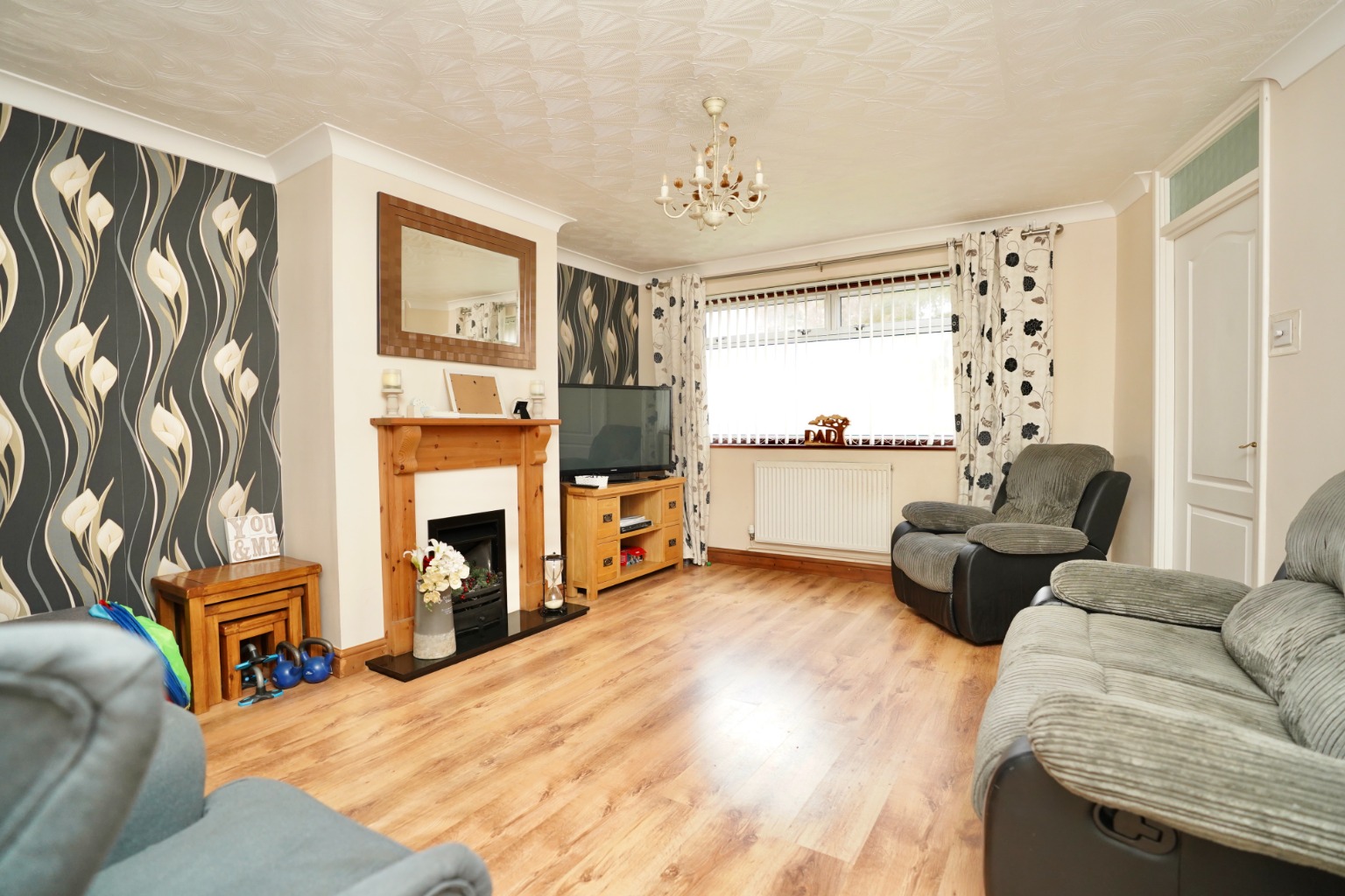 3 bed end of terrace house for sale in Prospero Way, Huntingdon 5