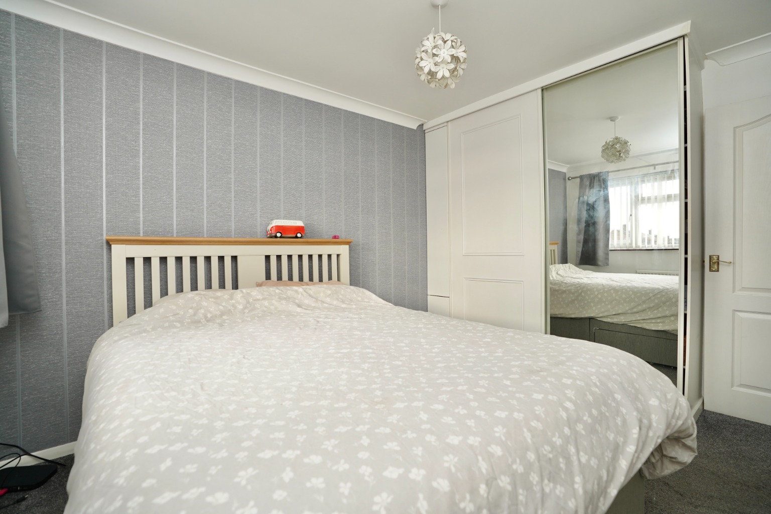 3 bed end of terrace house for sale in Prospero Way, Huntingdon 6