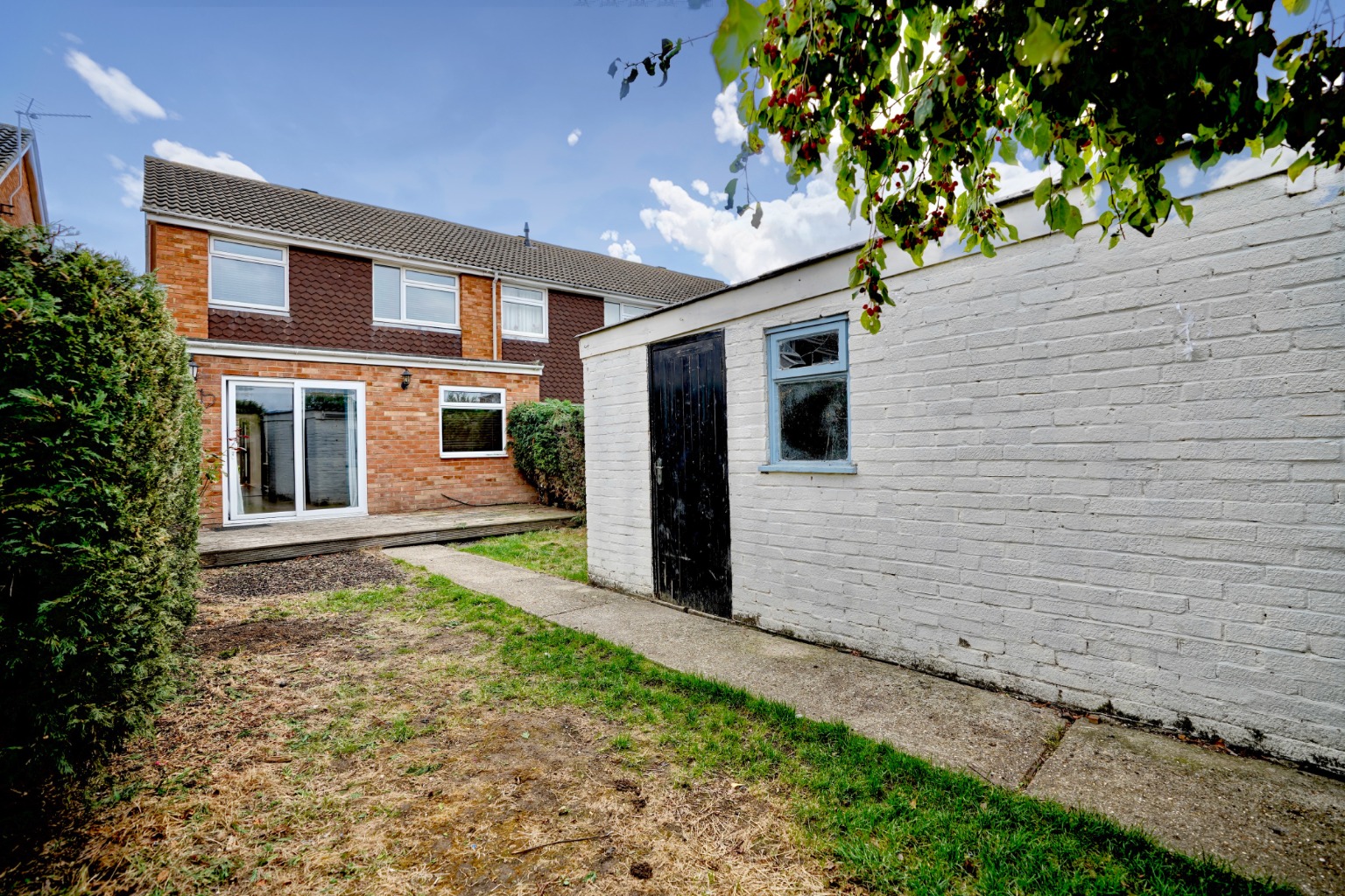 3 bed end of terrace house for sale in Ramsey Road, St. Ives 3