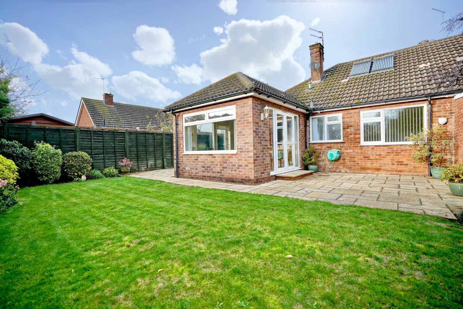 2 bed semi-detached bungalow for sale in Cedar Road, St. Ives  - Property Image 4