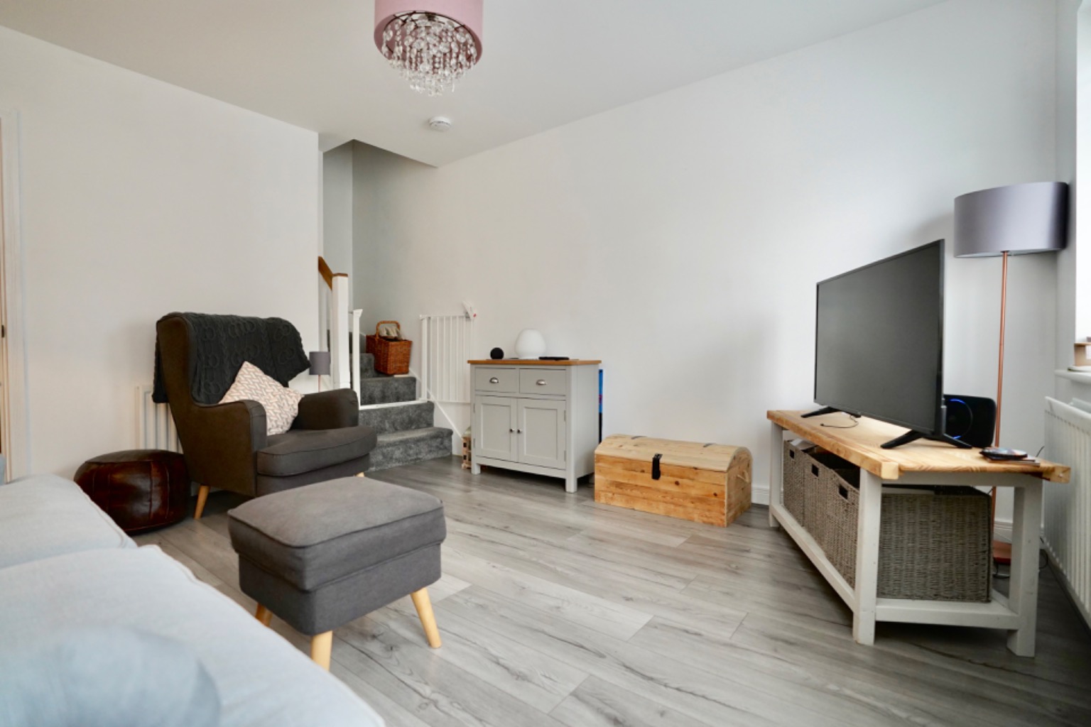 2 bed terraced house for sale in Wheatstone Road, Huntingdon  - Property Image 2