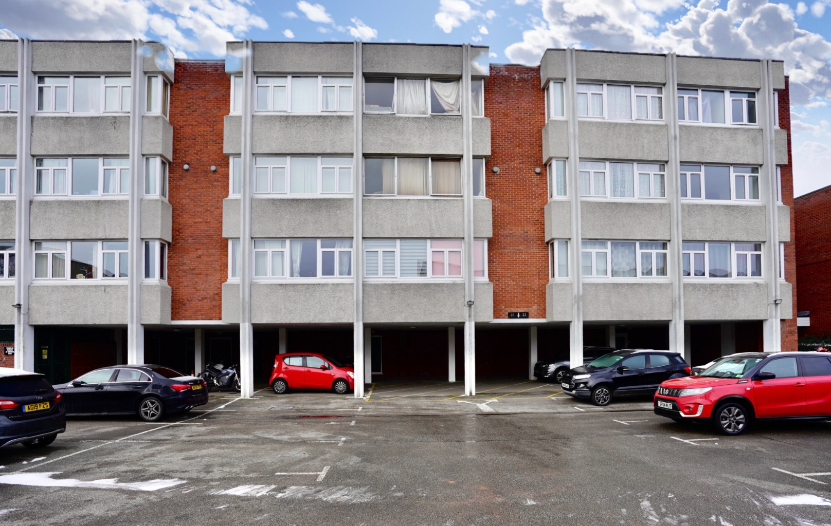 2 bed ground floor flat for sale in Grammar School Walk, Huntingdon 9