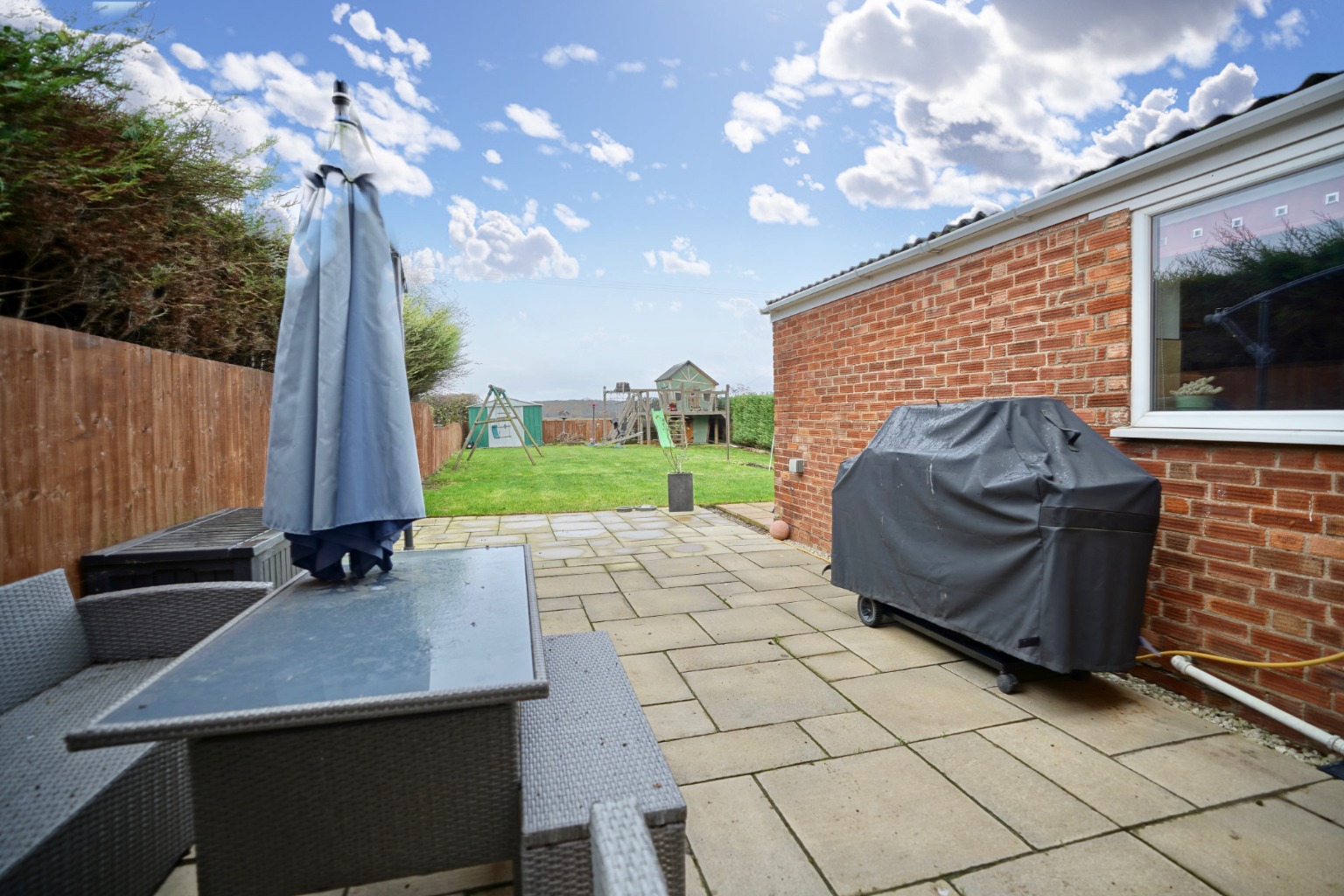 3 bed semi-detached house for sale in Coronation Avenue, Huntingdon  - Property Image 20