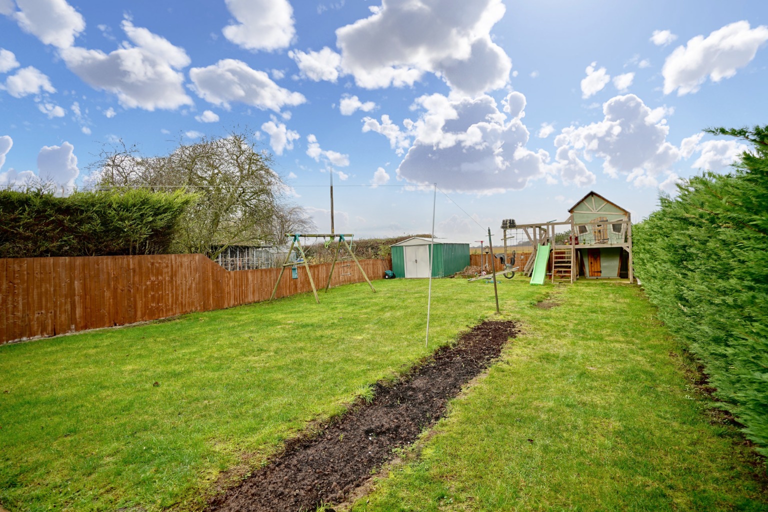 3 bed semi-detached house for sale in Coronation Avenue, Huntingdon 14